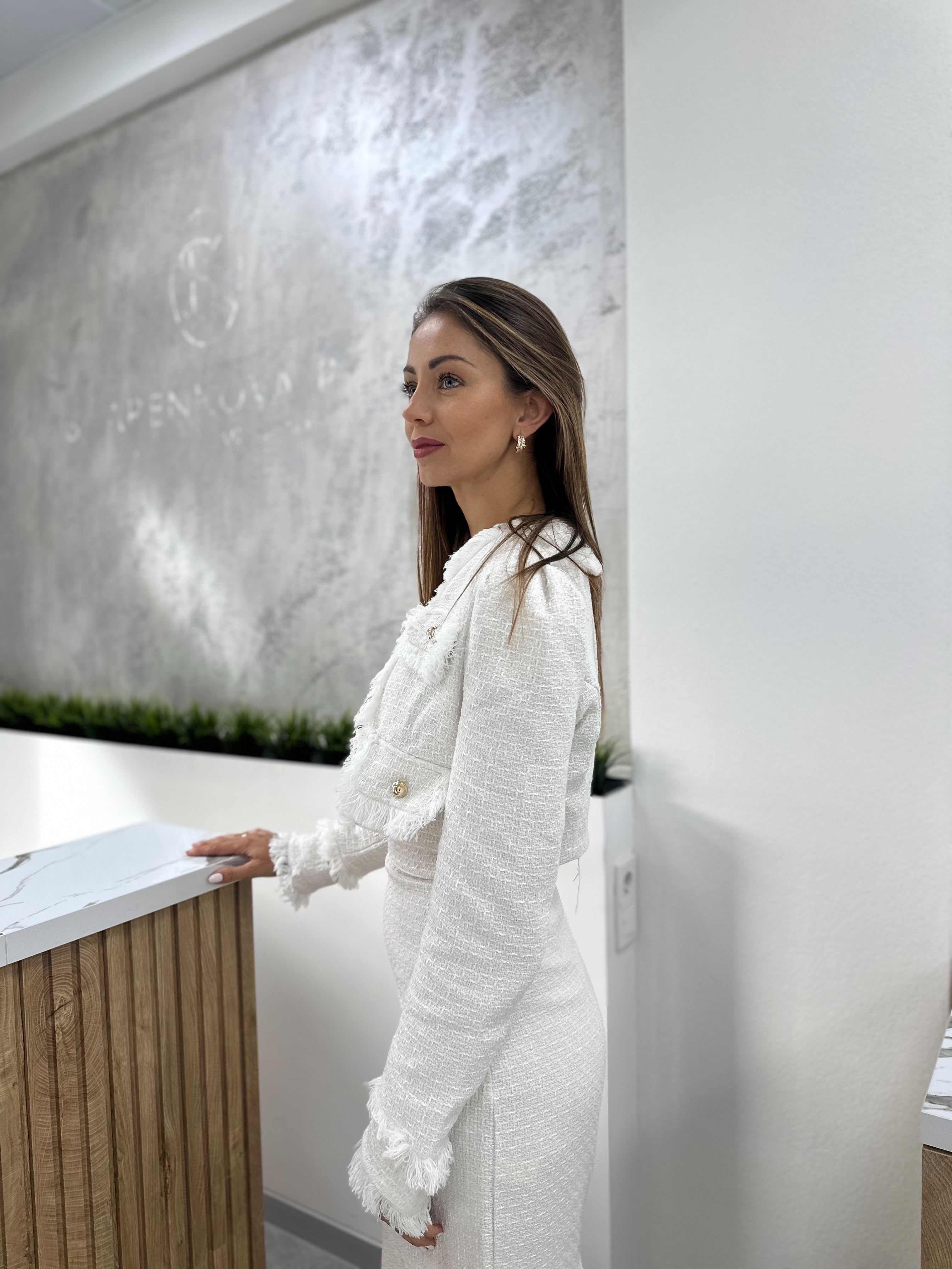 Късо сако Ivory Bouclé